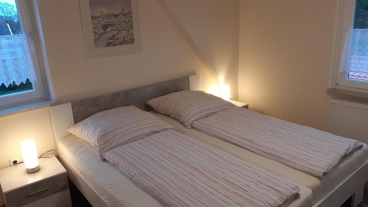 Familienurlaub In Ostfriesland Fuer Max 7 Pers In 2 Wohnungen, Auch Einzeln Wohnungen Utarp Kültér fotó